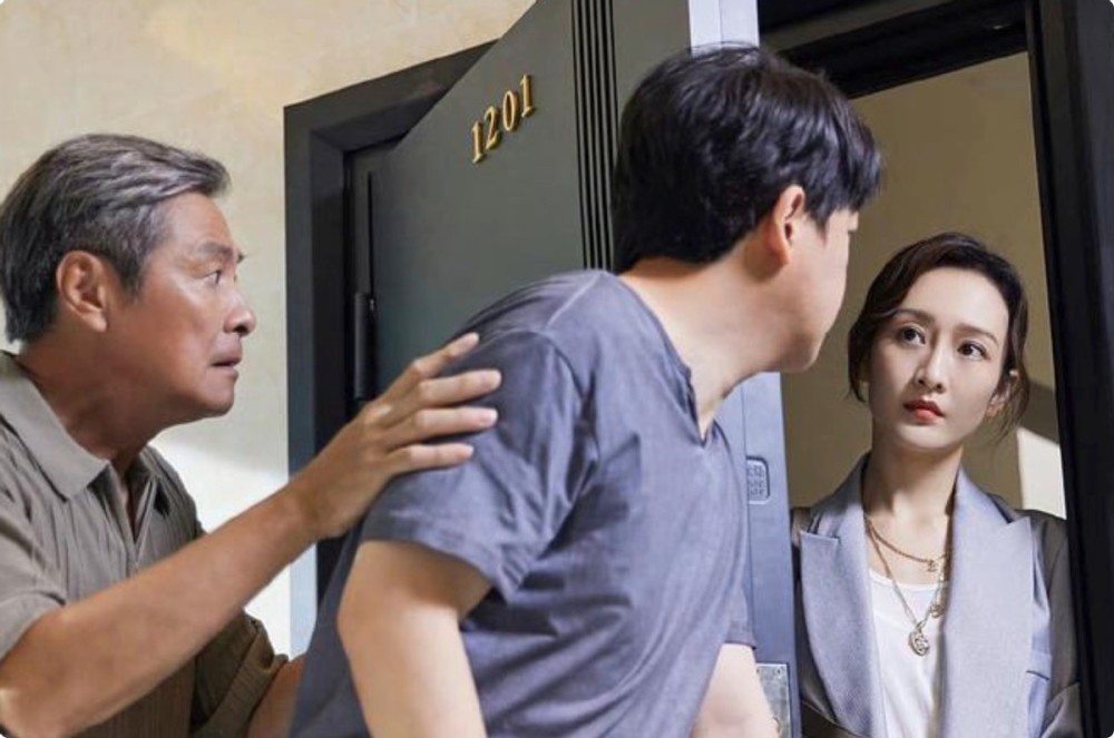 包含史上最大“黑马逆袭”：从边缘到巅峰的神奇转变的词条